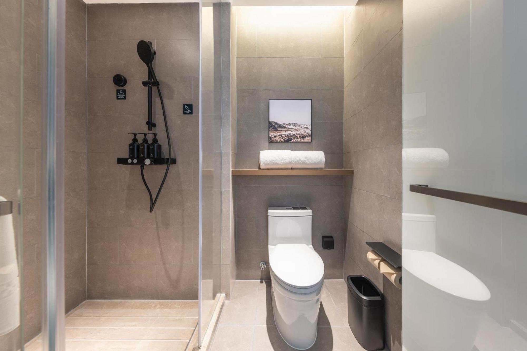 Atour Hotel Wuhan Chuhe Han Street Hongshan Plaza Exterior foto